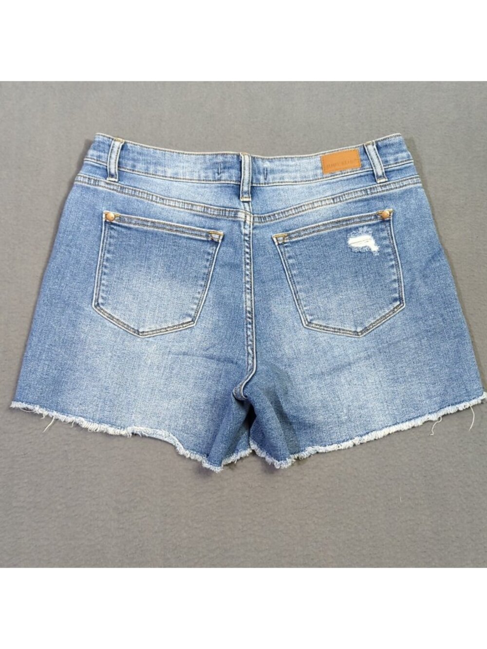 Judy Blue Jean Shorts Women's L Blue Distressed High Rise Denim - Picture 2 of 9